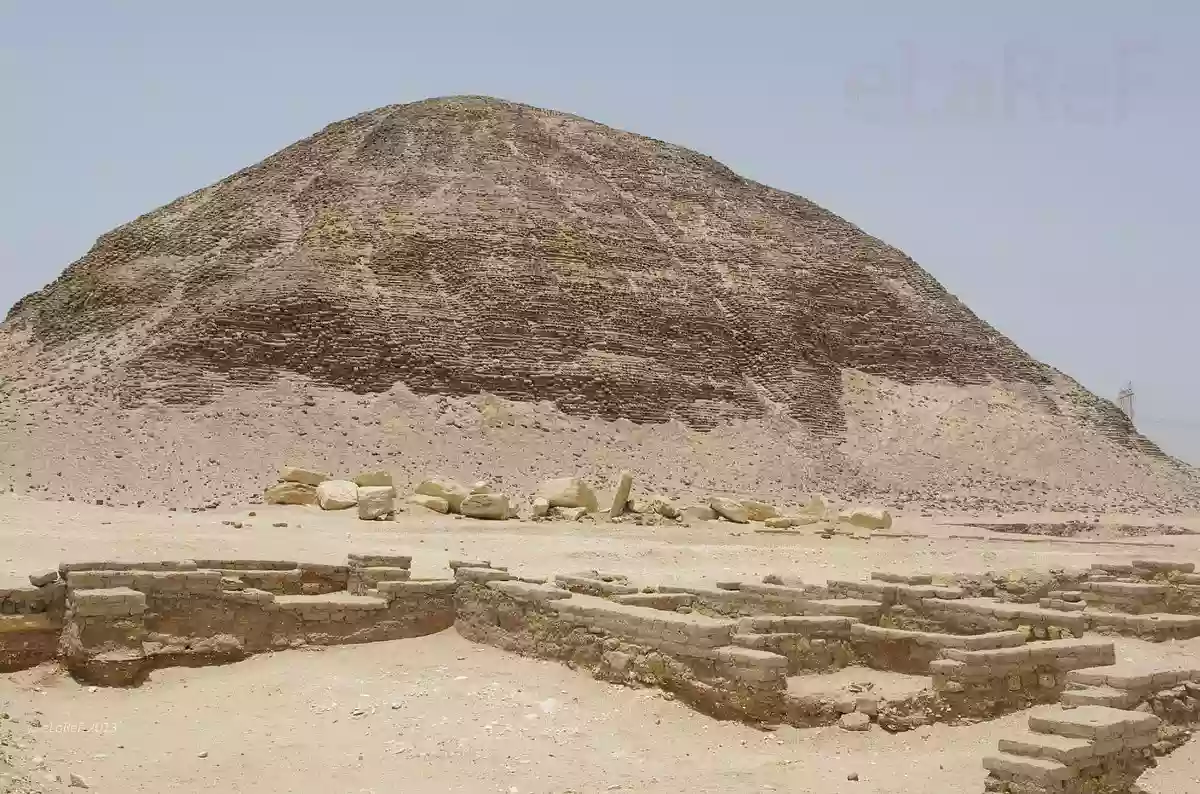 hawara-pyramid